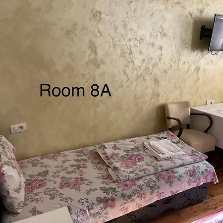 Sobe Sa Sopstvenim Kupatilom Private Bathroom In Center Guest house Novi Sad