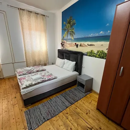 Sobe Sa Sopstvenim Kupatilom Private Bathroom In Center Guest house *